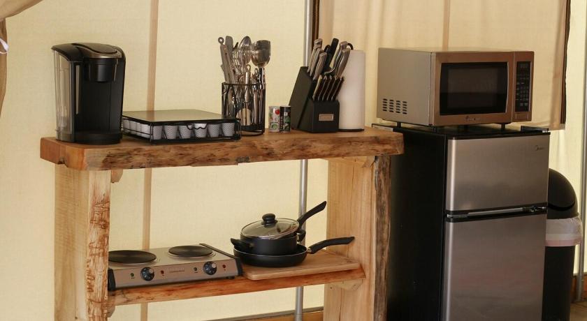 Glamping Tent #5 with Heat AC and Private Bath