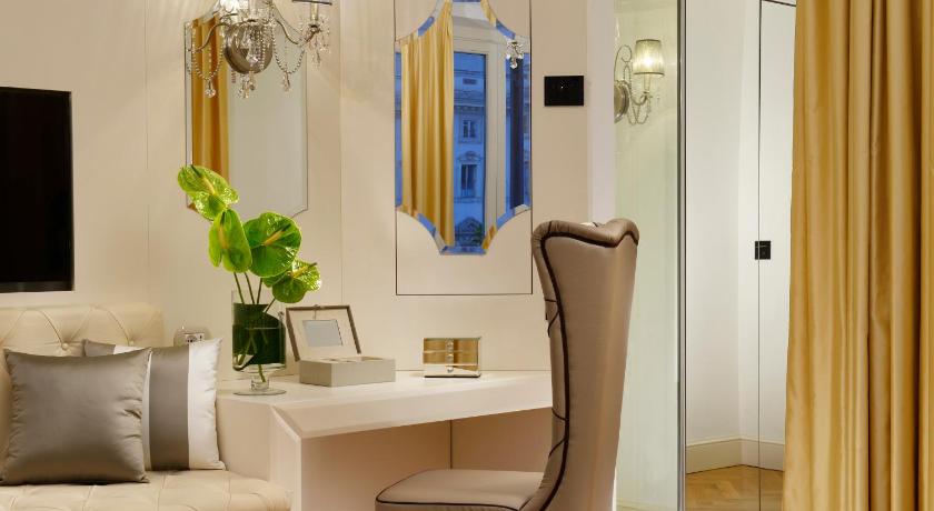 Image of Junior Suite 12