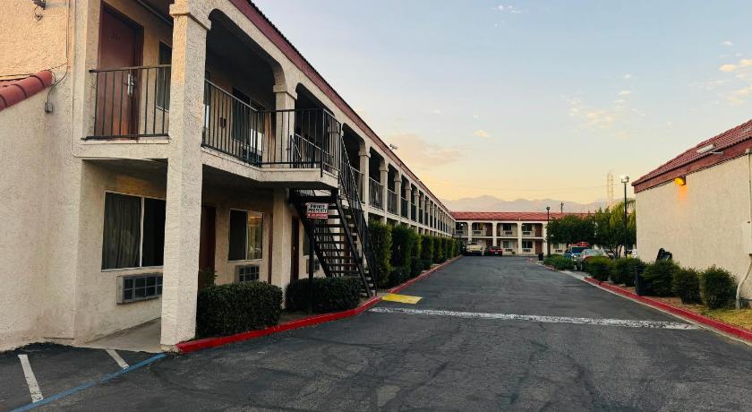 阿苏萨 (CA) Casa Blanca Hotel - Azusa, Los Angeles 3星级 住宿 外观