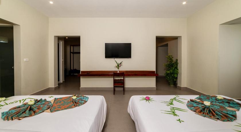 Image of Family Suite (2 bedrooms) 9