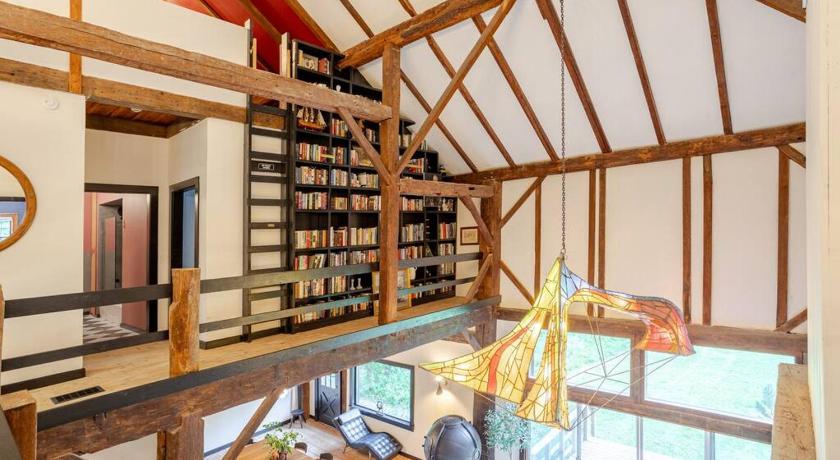 클라버랙 Unique Fully Restored Landmark Barn in Hudson 4성급 숙소 객실