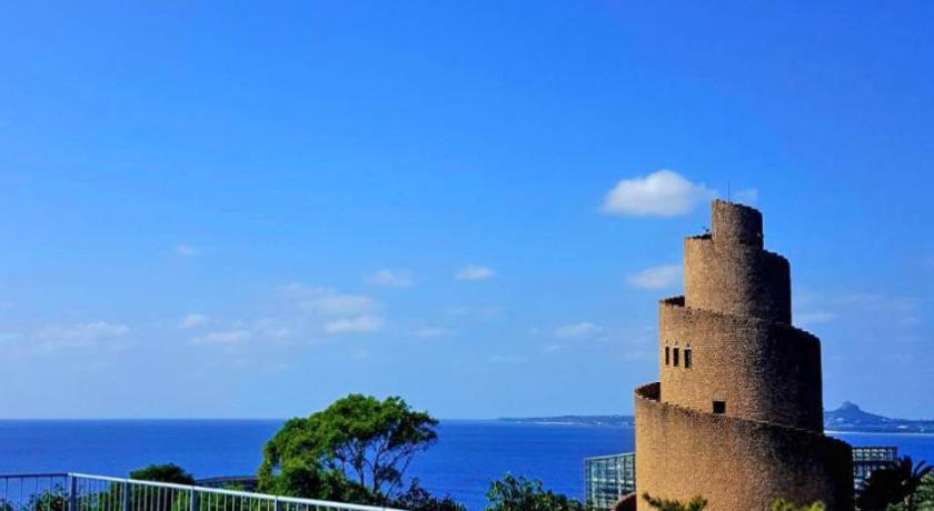 沖縄本島 Mon Refuge Prive 屋上露天風呂のある隠れ家 4つ星 宿泊施設 外観