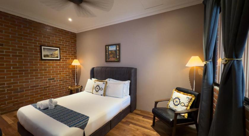 Image of Family - 2 Rooms 17