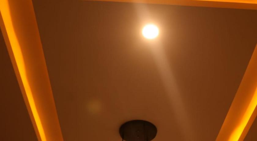 Elite Elegance Inn - image 11
