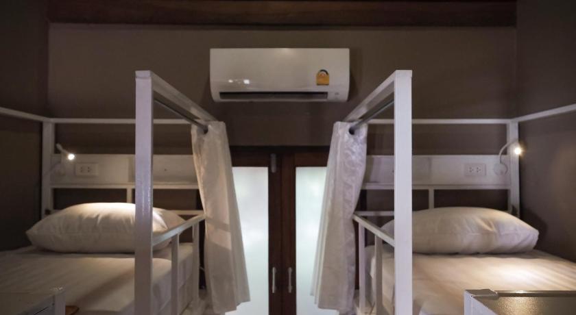 Image of Bunk Bed in Mixed Dormitory Room 0