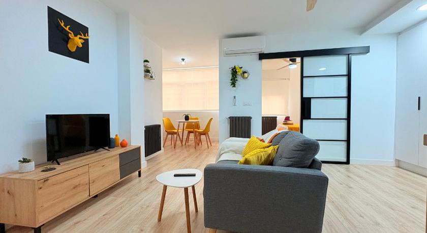 Industrial -Apartamentos Birdie-