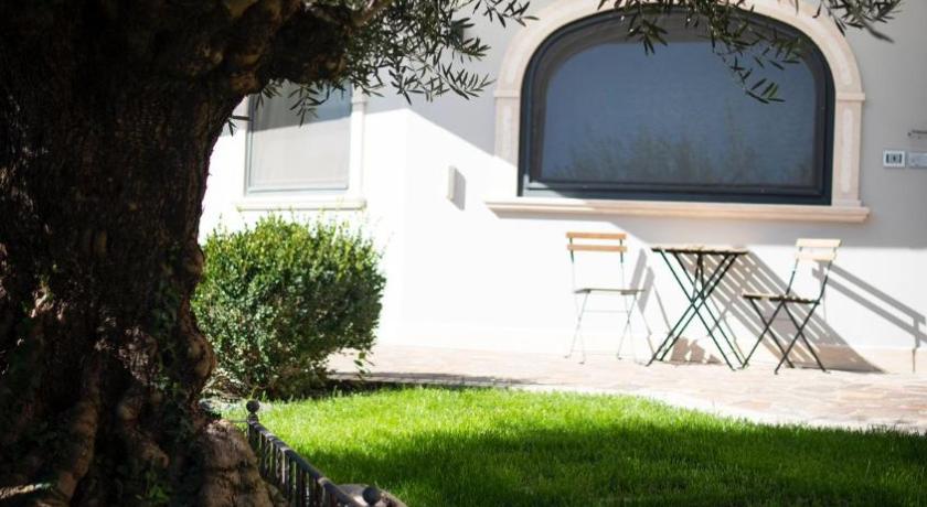Casa Catone (affitta camere)