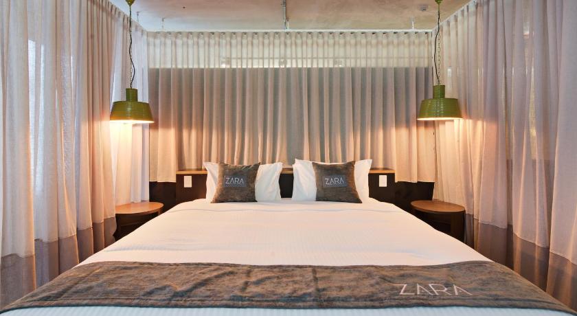 Image of Luxury Suite 16