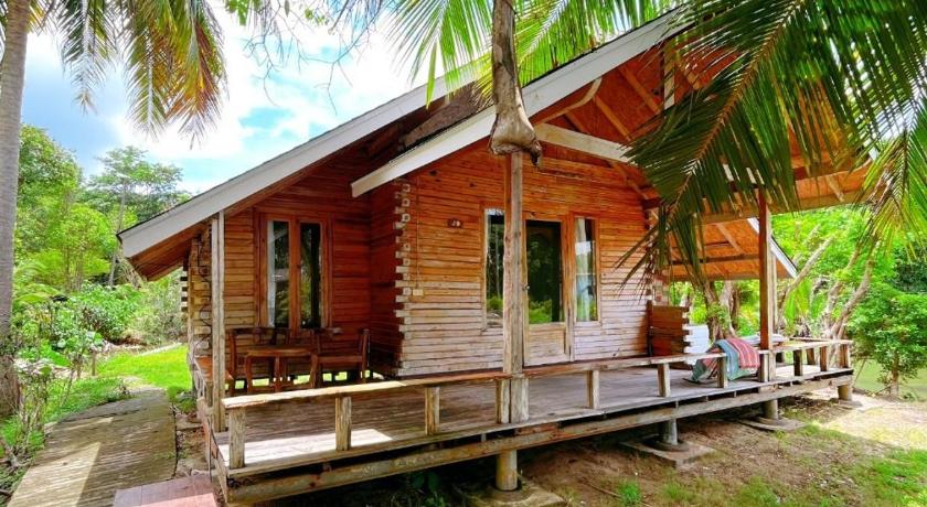 Image of Superior Bungalow 14
