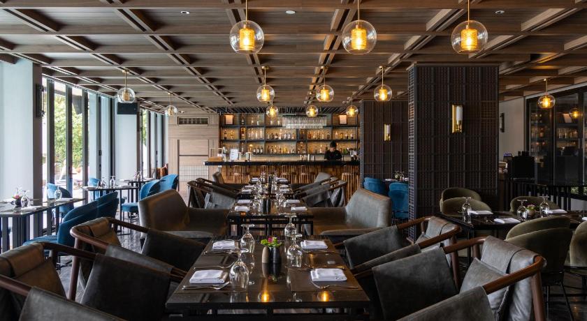 방콕 텐 식스 헌드레드 차오프라야, 방콕 바이 프리퍼런스, 매니지드 바이 디 애스콧 리미티드 (Ten Six Hundred Chao Phraya, Bangkok by Preference, managed by The Ascott Limited) 5성급 호텔 수영장