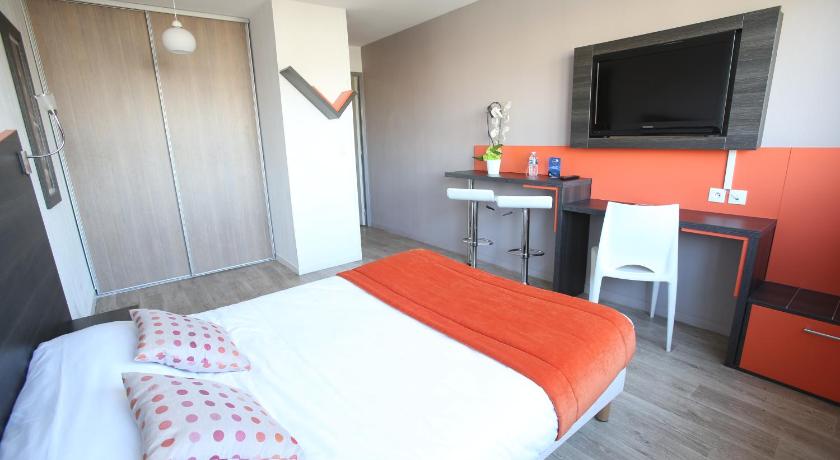 Image of Double Studio 3