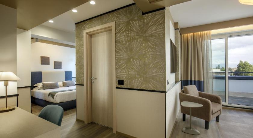 罗马 Hotel Domidea 4星级 酒店 泳池