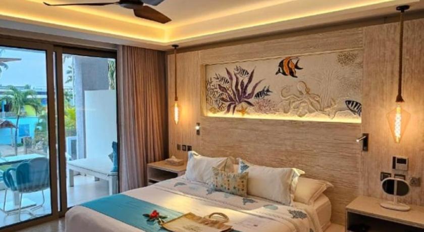 Image of Ocean Room - Adults Only 12