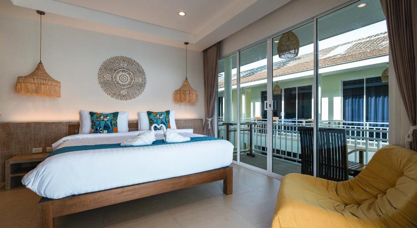 LOVE Beach Club - image 16