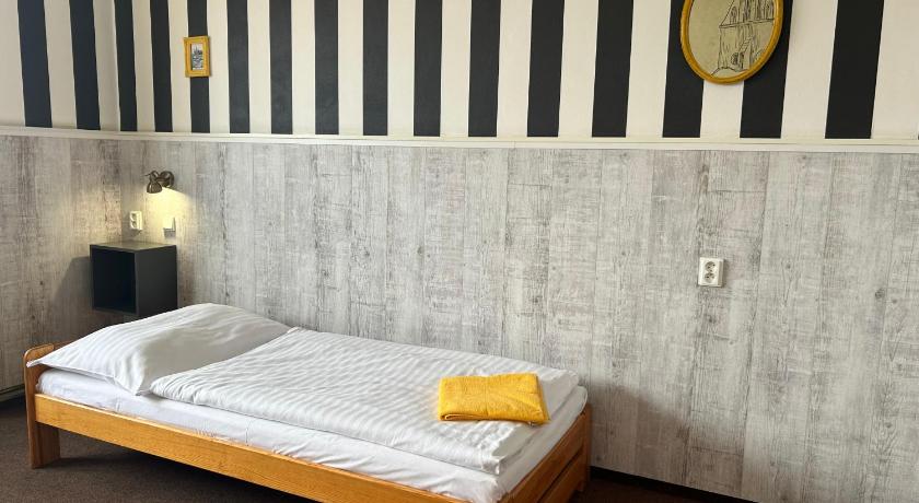 Image of Ensuite Twin Room 17