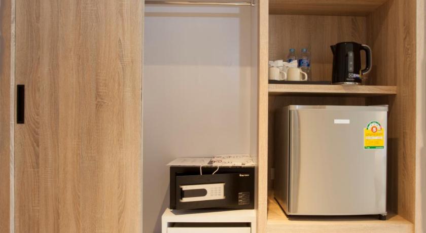 Image of Deluxe Double Room with Balcony 16