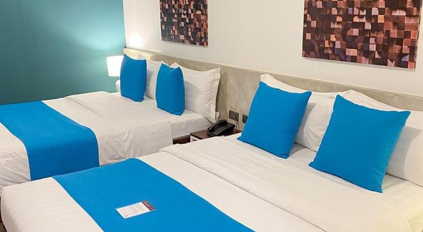 Image of Superior Twin Room without Window 6