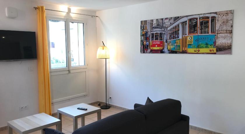Image of Two-Bedroom Deluxe Apartment 2