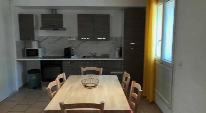 Image of Two-Bedroom Deluxe Apartment 3