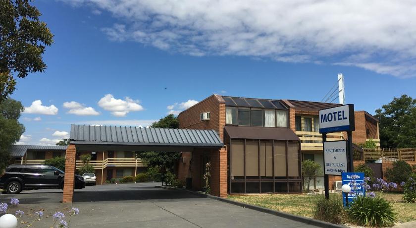 Essendon Motel photo