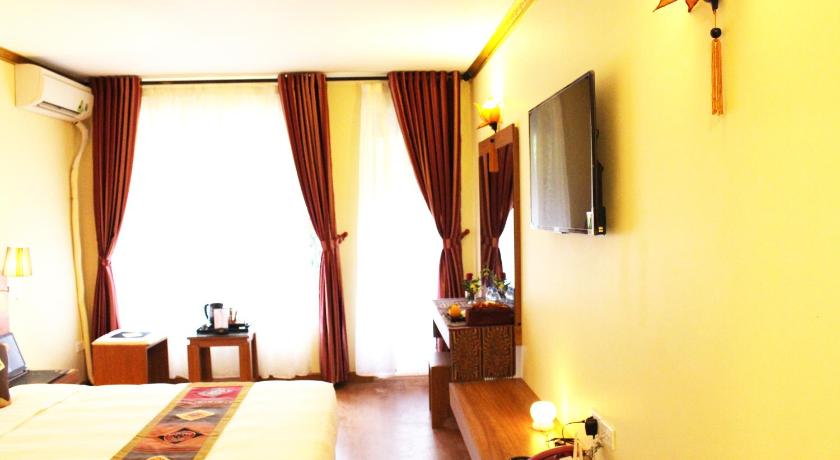 Image of Suite with City View 6
