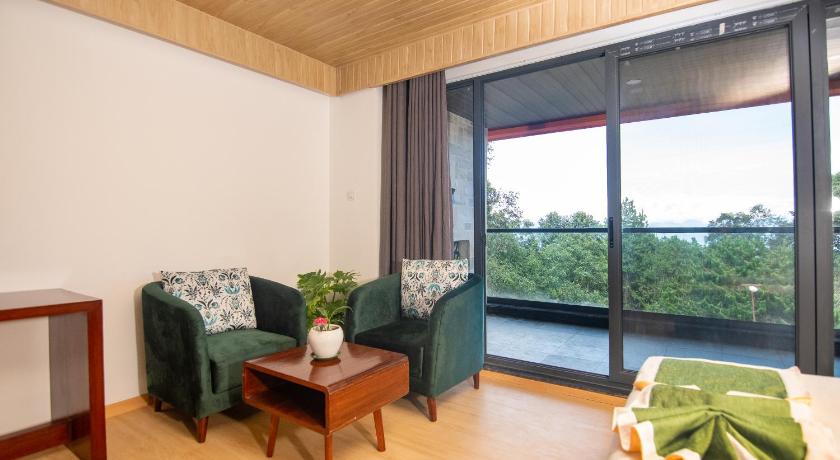 Image of Deluxe Double or Twin Room 9