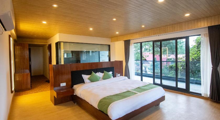 Image of Deluxe Double or Twin Room 4