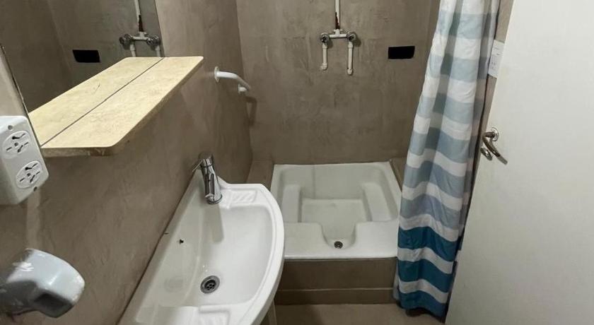 Image of Budget Double Room 2