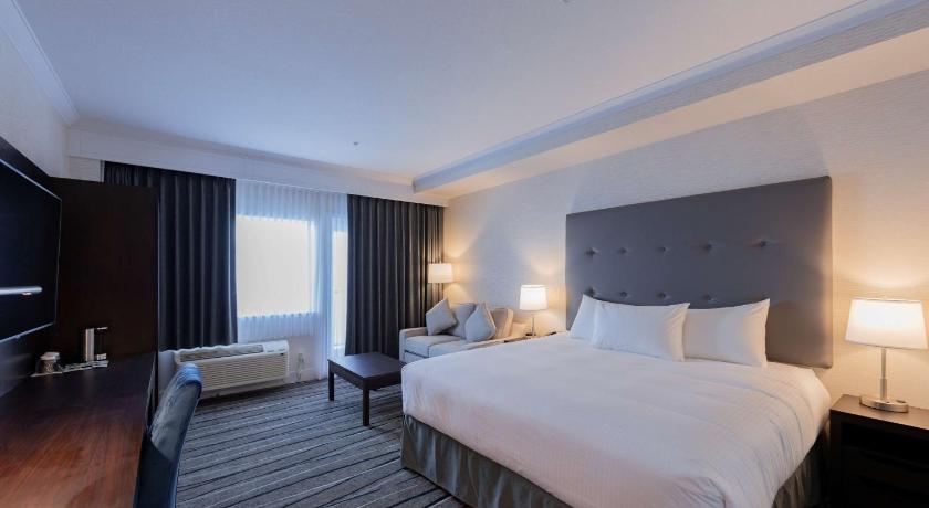 Image of Executive King Suite with Kitchen 0