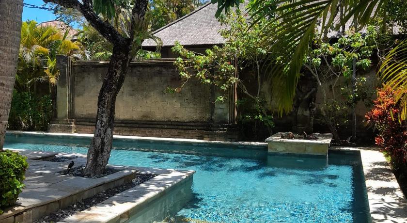 バリ The Royal Beach Seminyak Bali 5つ星 ホテル スイート