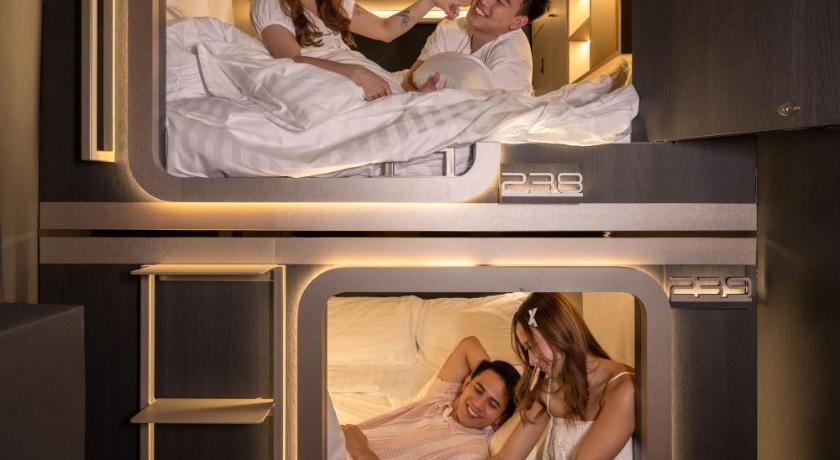 Cube Social Boutique Capsule Hotel @ Boat Quay - image 13