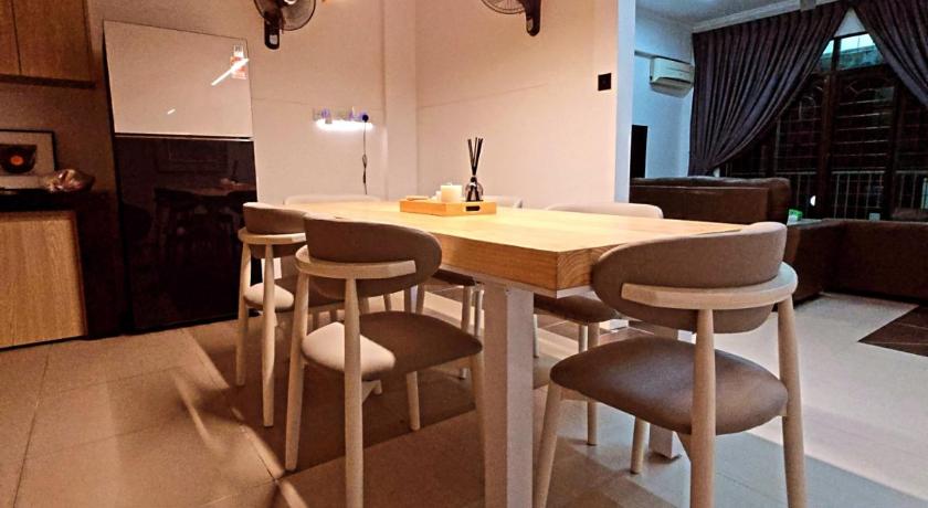 Kota Kinabalu DOMUS 4-Star Guesthouse lobby