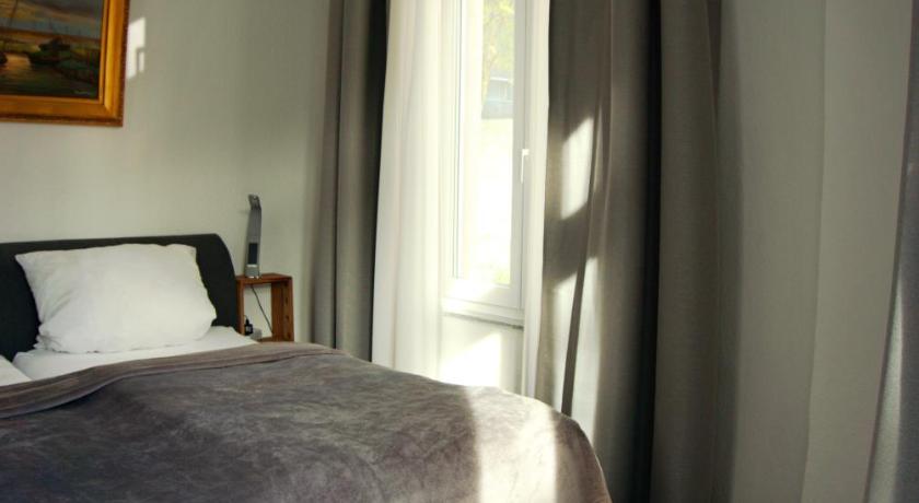 リューデントシャイト Schillers Hotel & Cafe - GARNI - ホテル 外観