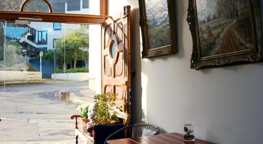 リューデントシャイト Schillers Hotel & Cafe - GARNI - ホテル ロビー