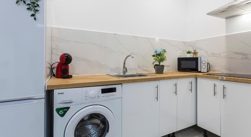 セビリア LuxSevilla Moderno Piscina Free Parking 3つ星 ゲストハウス ロビー