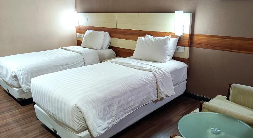 Image of Deluxe Room 9