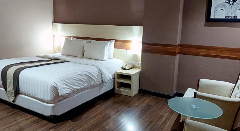 Image of Suite Room 6