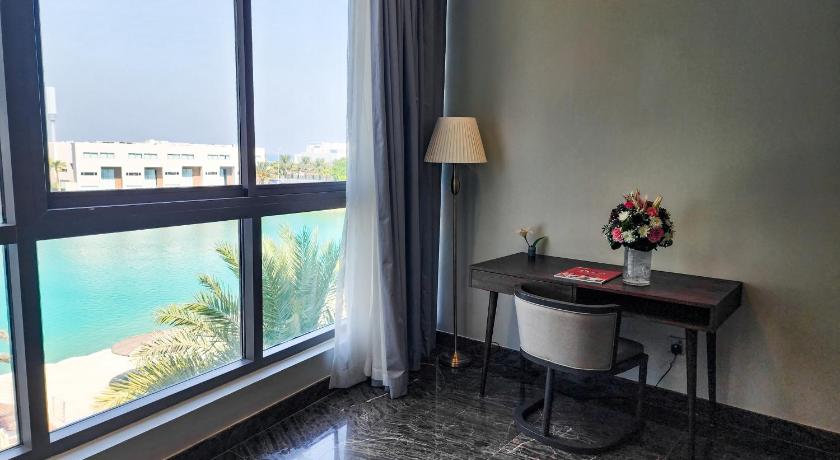 Image of 3 Bedroom Suite 12