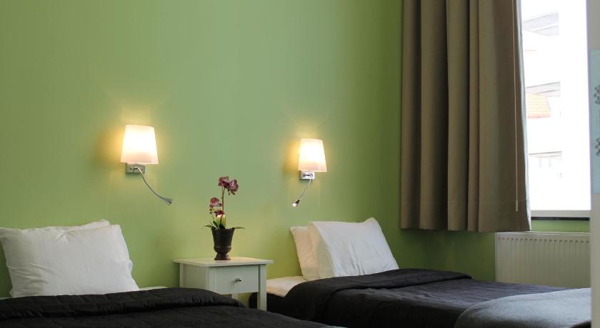 Image of One-Bedroom Apartment 5