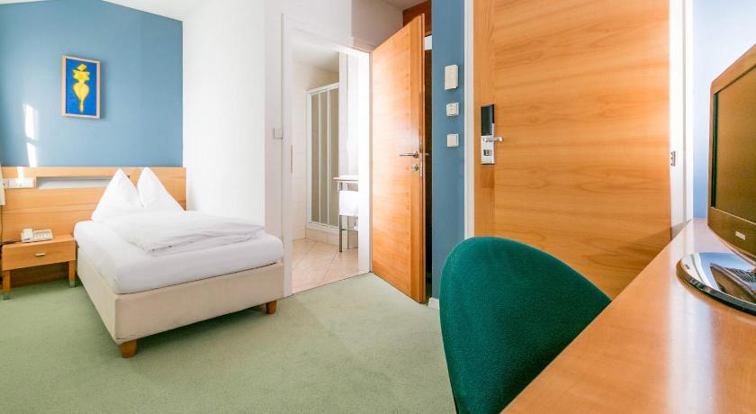 グリースキルヒェン Rasthaus zum Dokl 3つ星 ホテル スイート