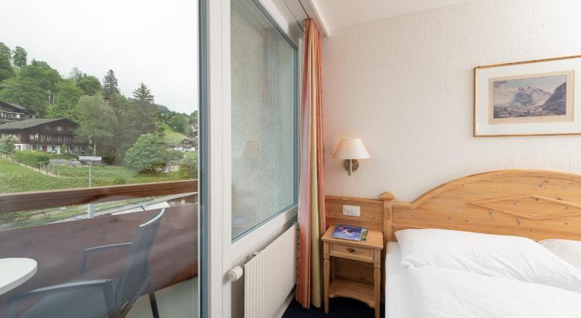 Image of Cozy Double Room North Facing 6
