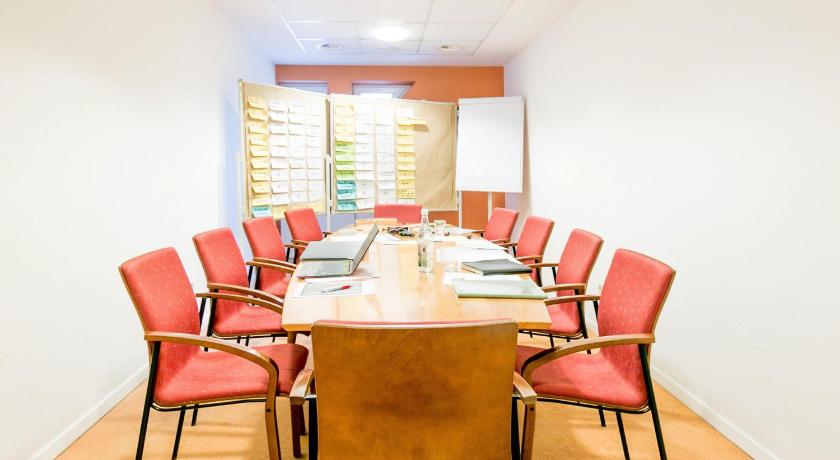 グリースキルヒェン Rasthaus zum Dokl 3つ星 ホテル 施設