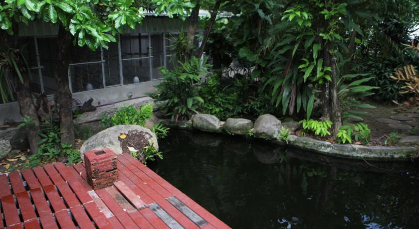 Homeku Guesthouse Room 1 near airport Latkrabang - image 9