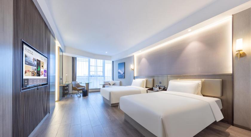 Atour X Hotel Nanjing Jiangbei New District International Health Town - image 10