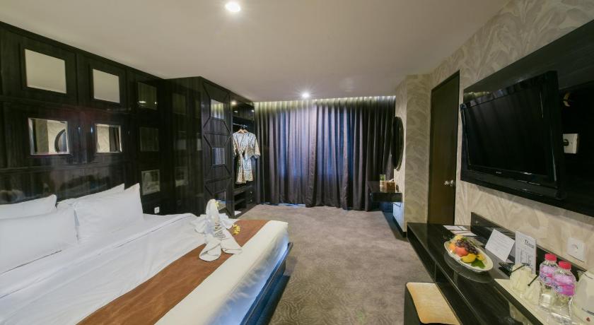 Image of Suite 4