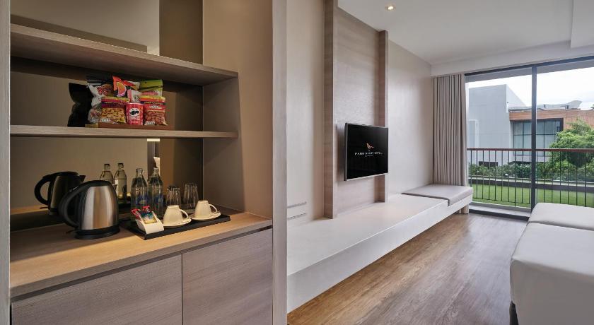 Image of Deluxe Room Double Bed 1