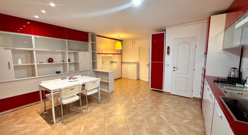Traian Sea View Studio - image 8