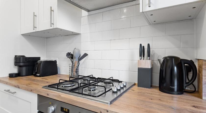 Kensington High Street Apartment 20% Discounts - image 11