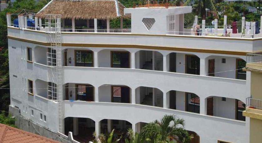 Moonlight Breeze Inn - image 9