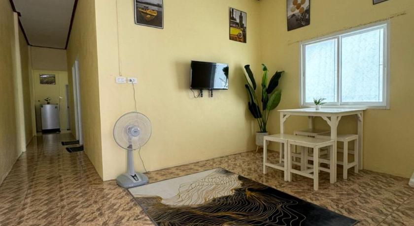 Narathiwat Homestay rumah kuning
